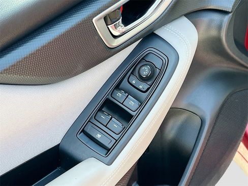 Used 2024 Subaru Forester Premium image 17