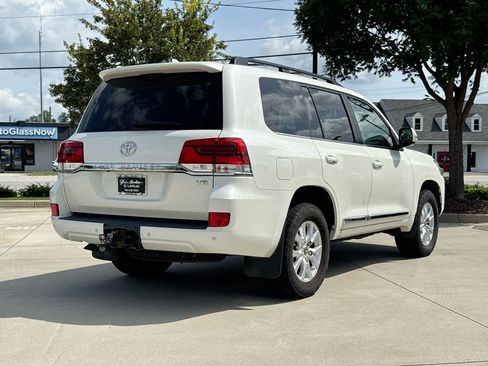 Used 2019 Toyota Land Cruiser AWD/4WD image 8
