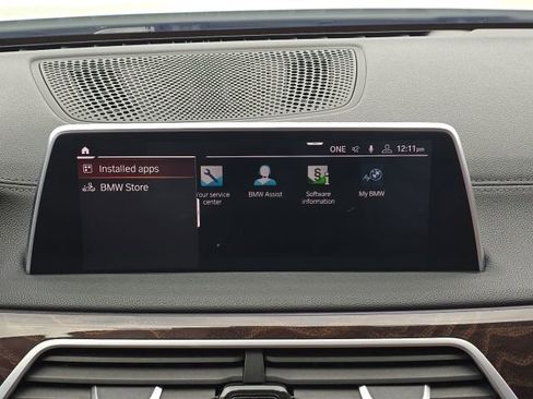 Used 2020 BMW 750i xDrive w/ Luxury Rear Seating Package image 35