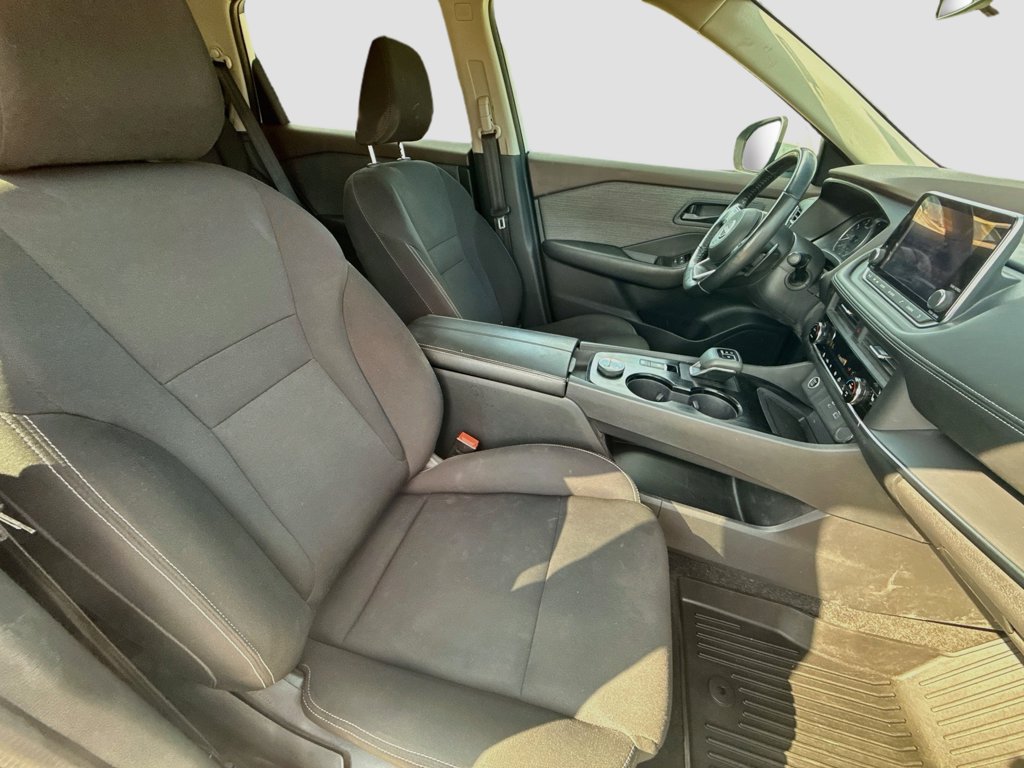 Used 2023 Nissan Rogue S AWD/4WD image 30