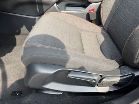 Certified 2025 Honda HR-V Sport image 15