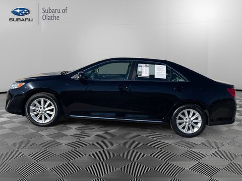 Used 2014 Toyota Camry XLE image 8