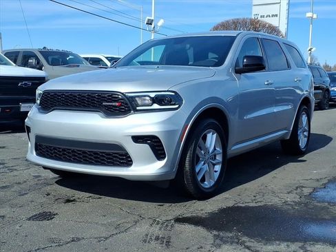 Used 2025 Dodge Durango GT image 3