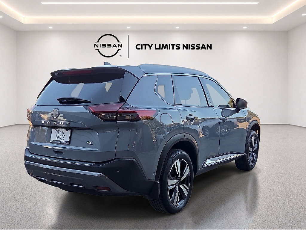 Used 2023 Nissan Rogue SL w/ SL Premium Package FWD image 5