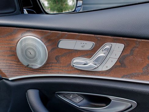Used 2022 Mercedes-Benz E 350 Sedan image 31
