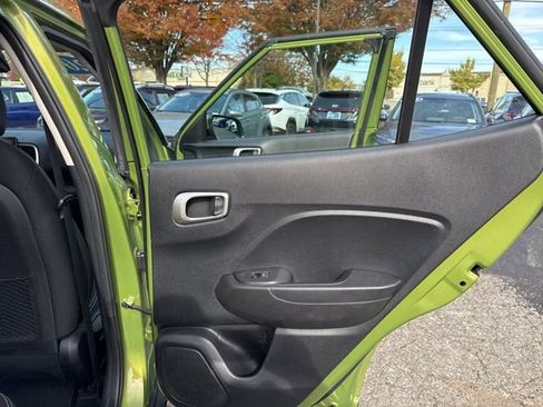 Certified 2022 Hyundai Venue SEL w/ Cargo Package image 32