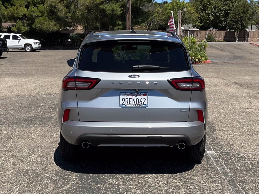Used 2024 Ford Escape ST-Line w/ Equipment Group 301A FWD image 5