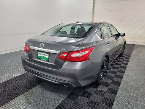 Used 2017 Nissan Altima 2.5 SV FWD image 9