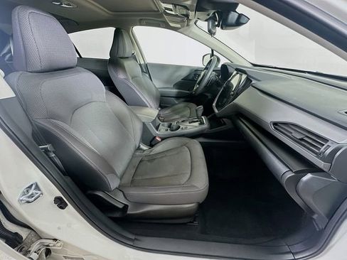 Used 2024 Subaru Crosstrek 2.0i Premium image 8