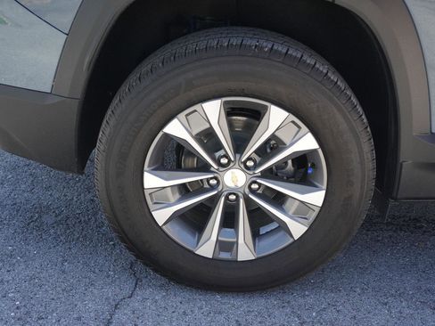 New 2026 Chevrolet Equinox LT FWD image 12