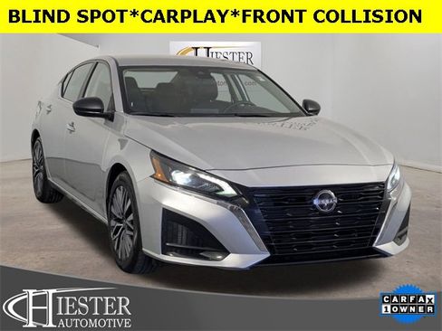 Used 2024 Nissan Altima 2.5 SV image 1