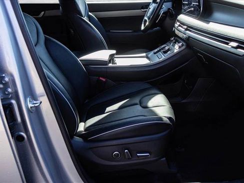 Used 2025 Hyundai Palisade SEL image 30