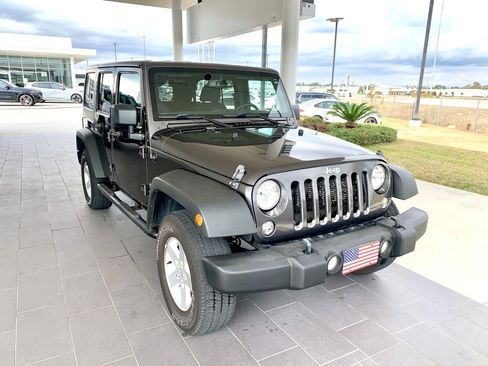 Used 2017 Jeep Wrangler Unlimited Sport w/ Quick Order Package 24S image 3
