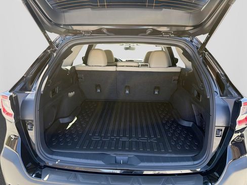 Certified 2025 Subaru Outback Limited image 32