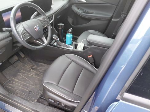 Used 2026 Buick Encore GX Avenir w/ Avenir Technology Package AWD/4WD image 8