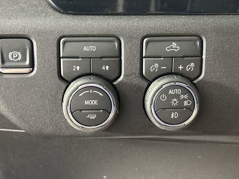 Used 2026 Chevrolet Silverado 1500 RST AWD/4WD image 15