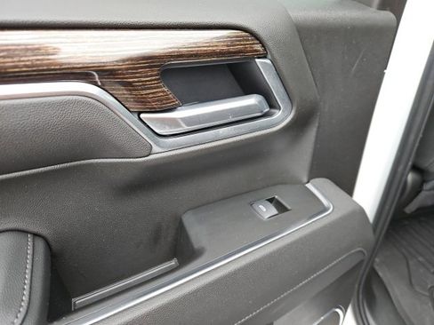 Used 2025 GMC Sierra 1500 Elevation w/ Preferred Package image 19