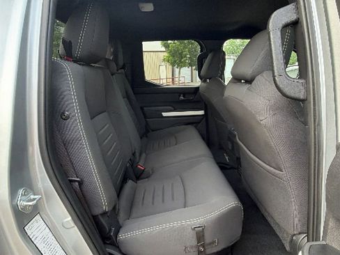 Used 2024 Toyota Tacoma TRD Off-Road AWD/4WD image 38