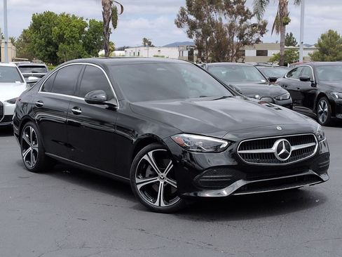 Used 2025 Mercedes-Benz C 300 Sedan image 2