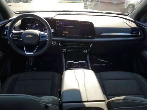 Certified 2024 Chevrolet Traverse LT w/ LPO, Floor Liner Package FWD image 16