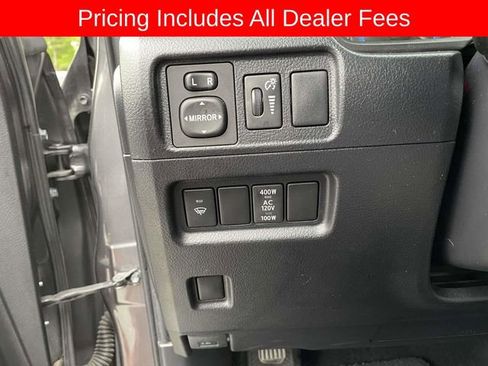 Used 2019 Toyota 4Runner SR5 AWD/4WD image 22
