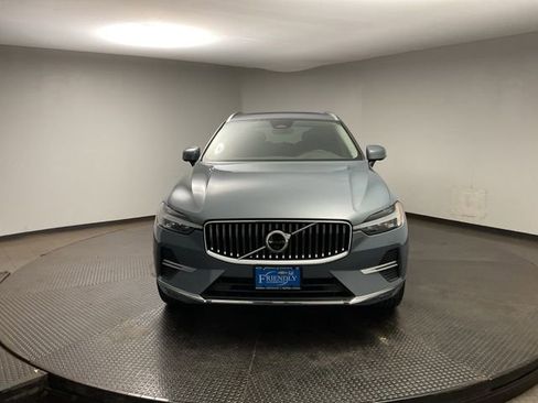 Used 2023 Volvo XC60 B5 Plus w/ Climate Package image 2