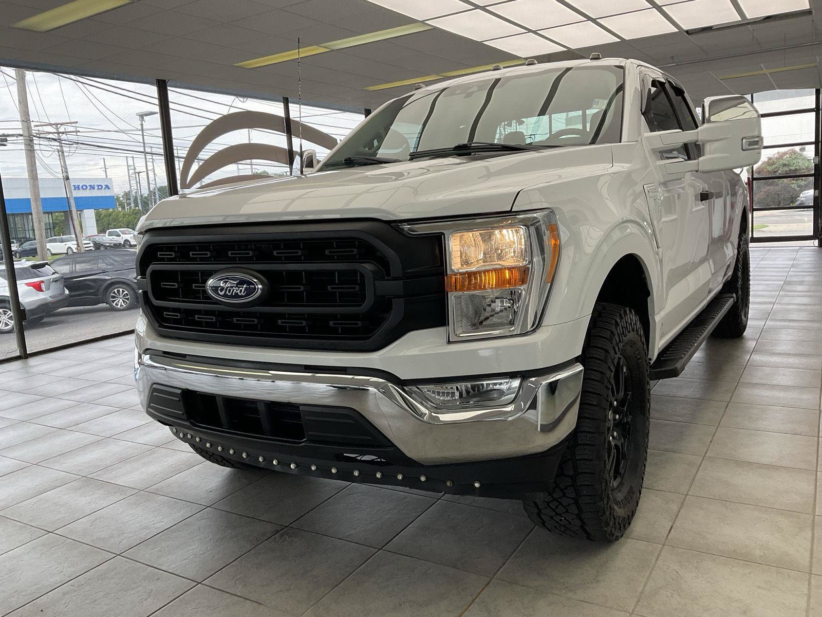 Used 2021 Ford F150 XL w/ Equipment Group 101A High AWD/4WD image 3