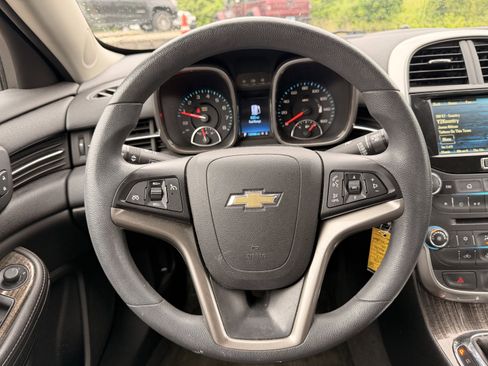 Used 2014 Chevrolet Malibu LT FWD image 17
