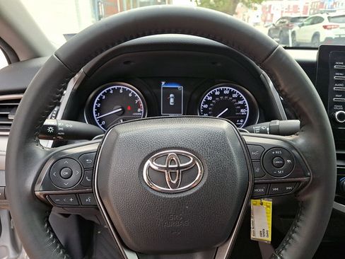 Used 2024 Toyota Camry SE FWD image 18
