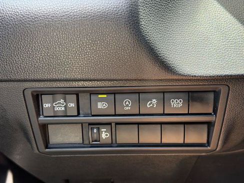 Certified 2022 Toyota Tundra SR w/ SR Tow Package RWD image 18