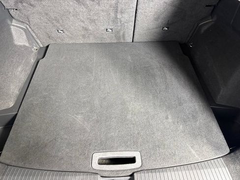 Used 2025 Nissan Rogue SV FWD image 21