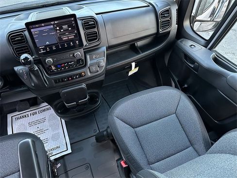 Used 2025 RAM ProMaster 2500 w/ Premium Convenience Group image 21