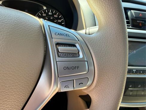 Used 2016 Nissan Altima 2.5 S w/ Interior Lighting Package FWD image 24