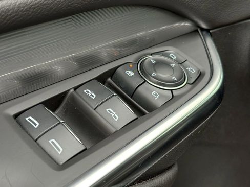 Certified 2024 Cadillac XT4 Premium Luxury image 16