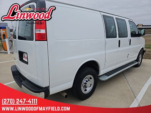 Used 2024 Chevrolet Express 2500 w/ Driver Convenience Package image 2