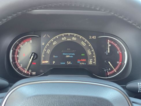 Used 2025 Toyota RAV4 XLE image 23