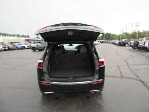 Certified 2023 Buick Enclave Essence w/ Experience Buick Package FWD image 8