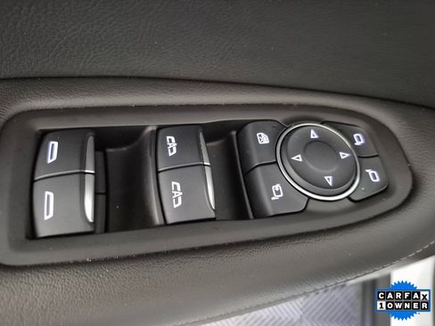 Certified 2025 Cadillac XT6 Premium Luxury image 19