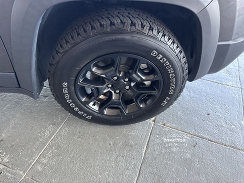 Used 2021 Jeep Cherokee Trailhawk w/ Trailer Tow Group image 15