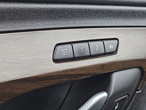 Used 2018 GMC Terrain Denali w/ Advanced Safety Package image 27