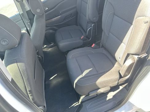 Used 2023 GMC Acadia SLE w/ Driver Convenience Package AWD/4WD image 26