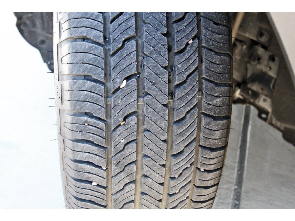 Used 2020 Ford Explorer XLT RWD image 38