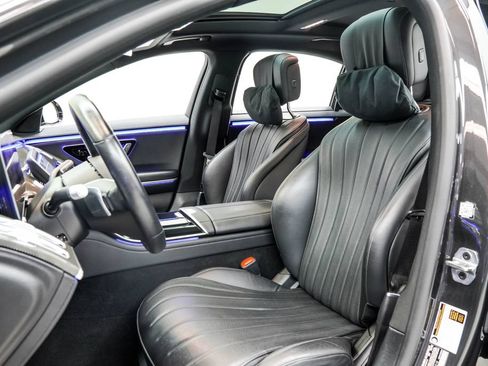 Used 2022 Mercedes-Benz S 500 4MATIC w/ AMG Line Package image 14