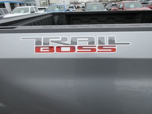 New 2026 Chevrolet Silverado 1500 Custom Trail Boss w/ LPO, Dark Essentials Package image 12