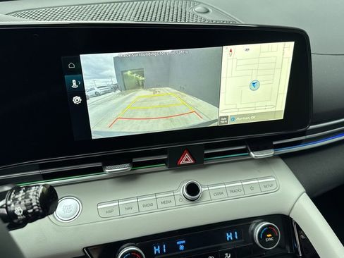 New 2026 Hyundai Elantra Limited image 12