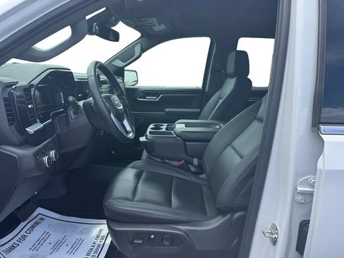 Used 2026 GMC Sierra 1500 SLT AWD/4WD image 11