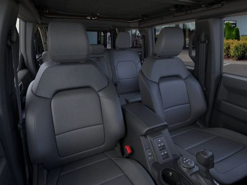 New 2025 Ford Bronco Outer Banks w/ Sasquatch Package image 11