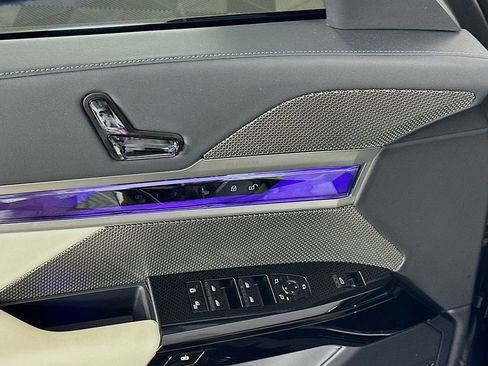 Used 2024 BMW 760i xDrive 760i xDrive image 25