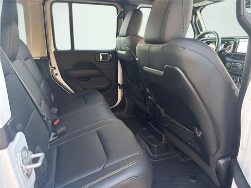 New 2025 Jeep Wrangler Unlimited Rubicon 392 image 21