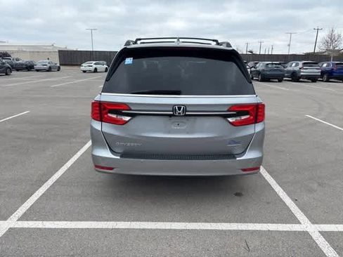 Used 2023 Honda Odyssey Touring image 6